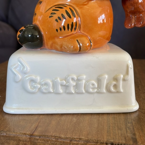 🌎 Enesco Garfield and Pooky ceramic Music Box Figure 1981 Cartoon figurine - Picture 8 of 10